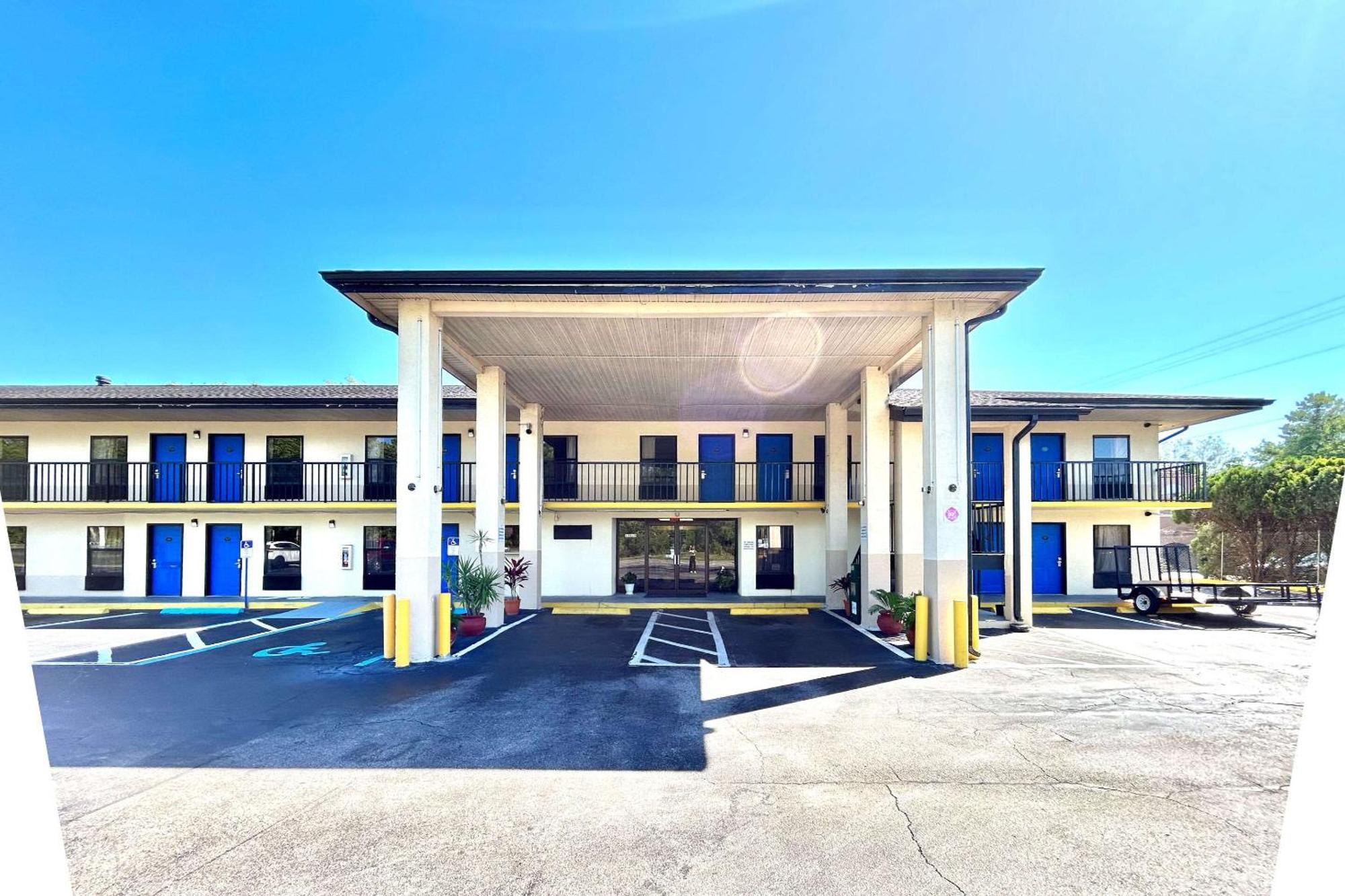 High Springs Inn Soon To Be Clarion Pointe Alachua Extérieur photo